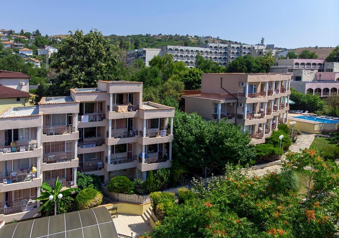 Hotel Naslada Baltschik Exterior foto